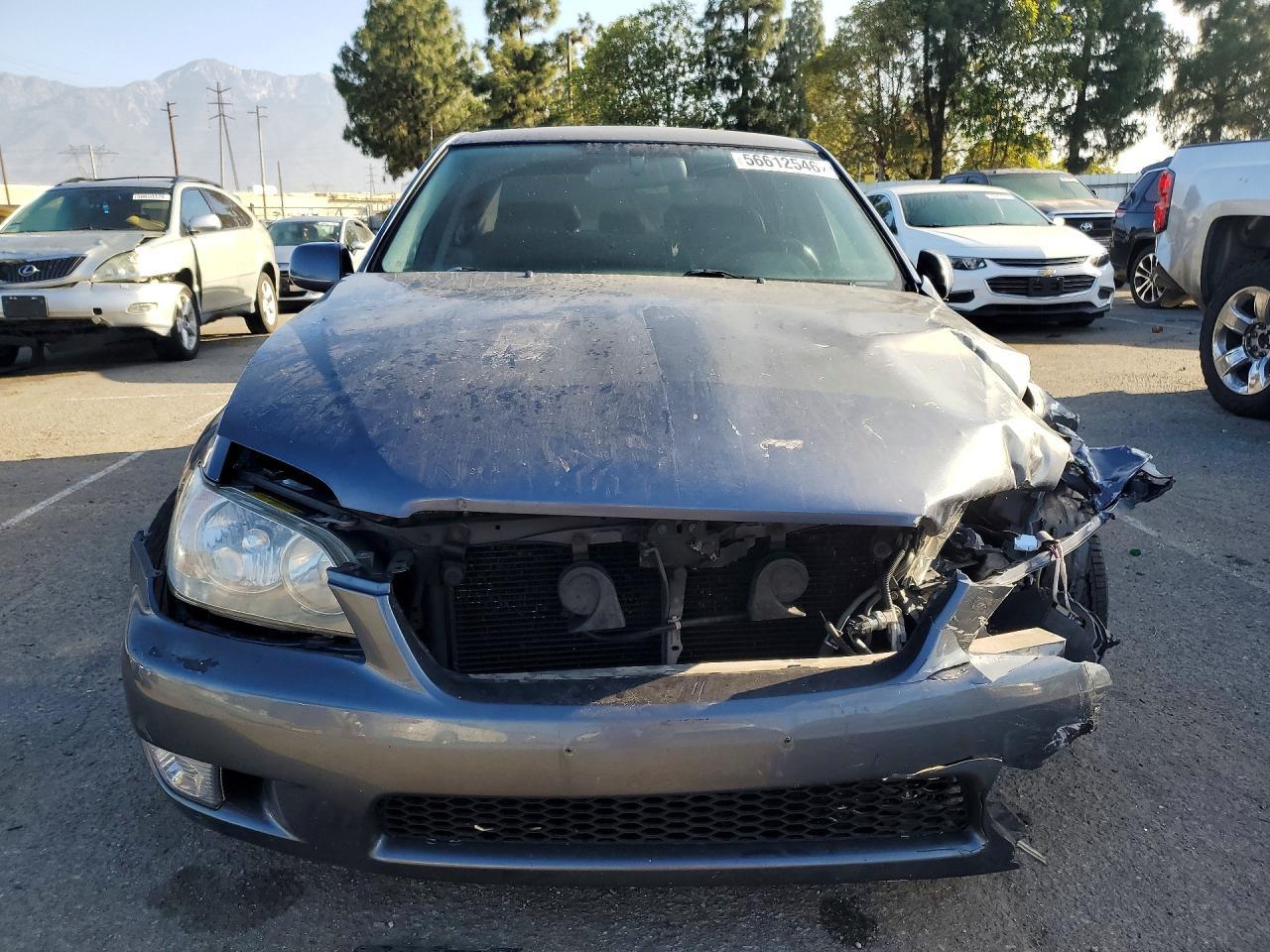 2004 LEXUS IS 300