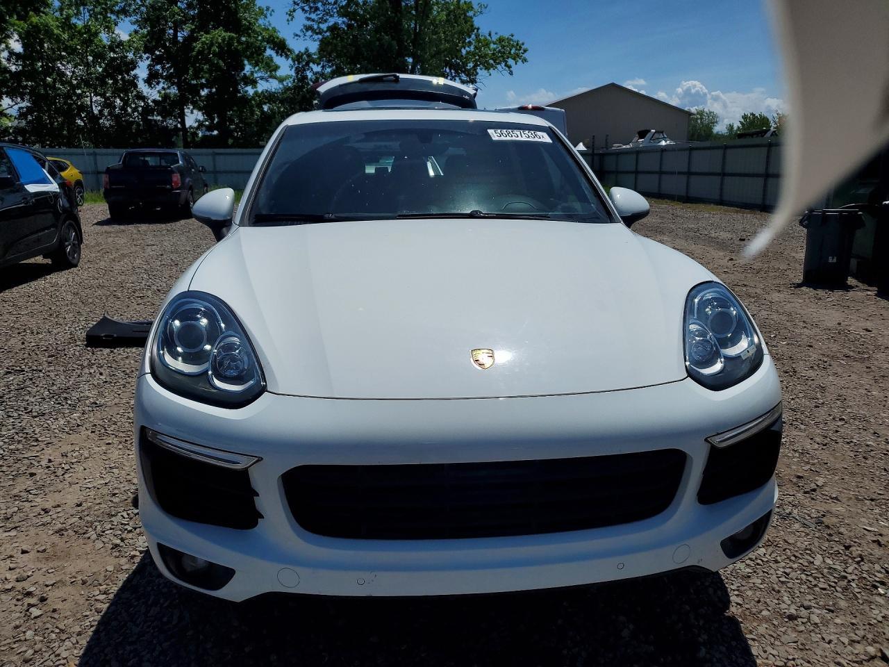 2016 PORSCHE CAYENNE