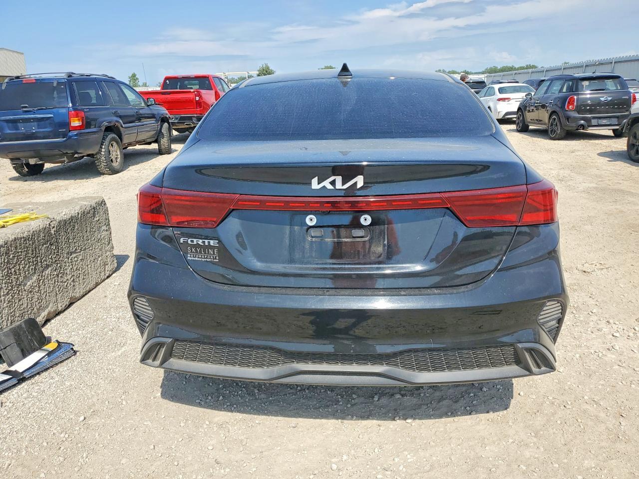 2023 KIA FORTE