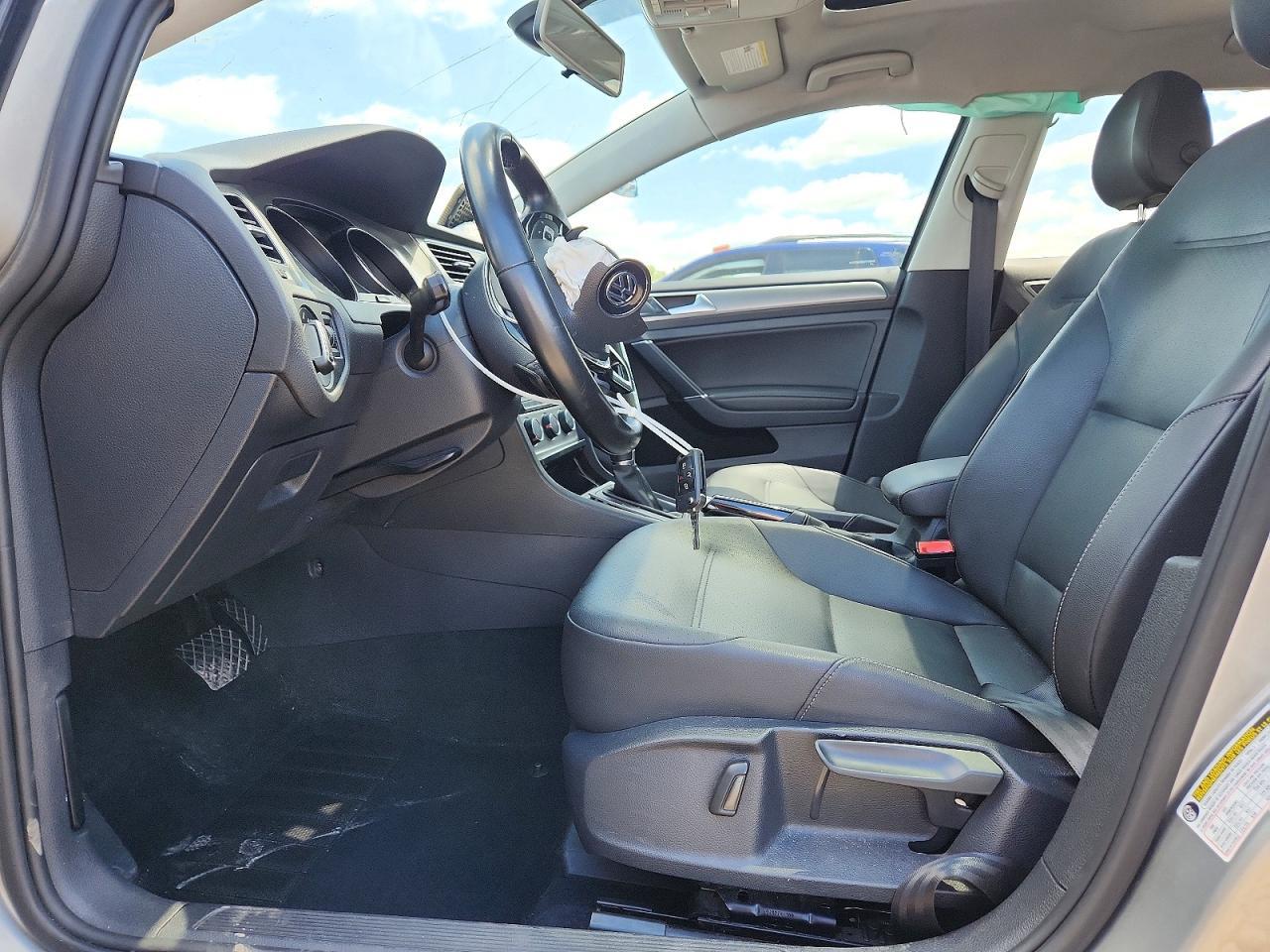 2015 VOLKSWAGEN GOLF