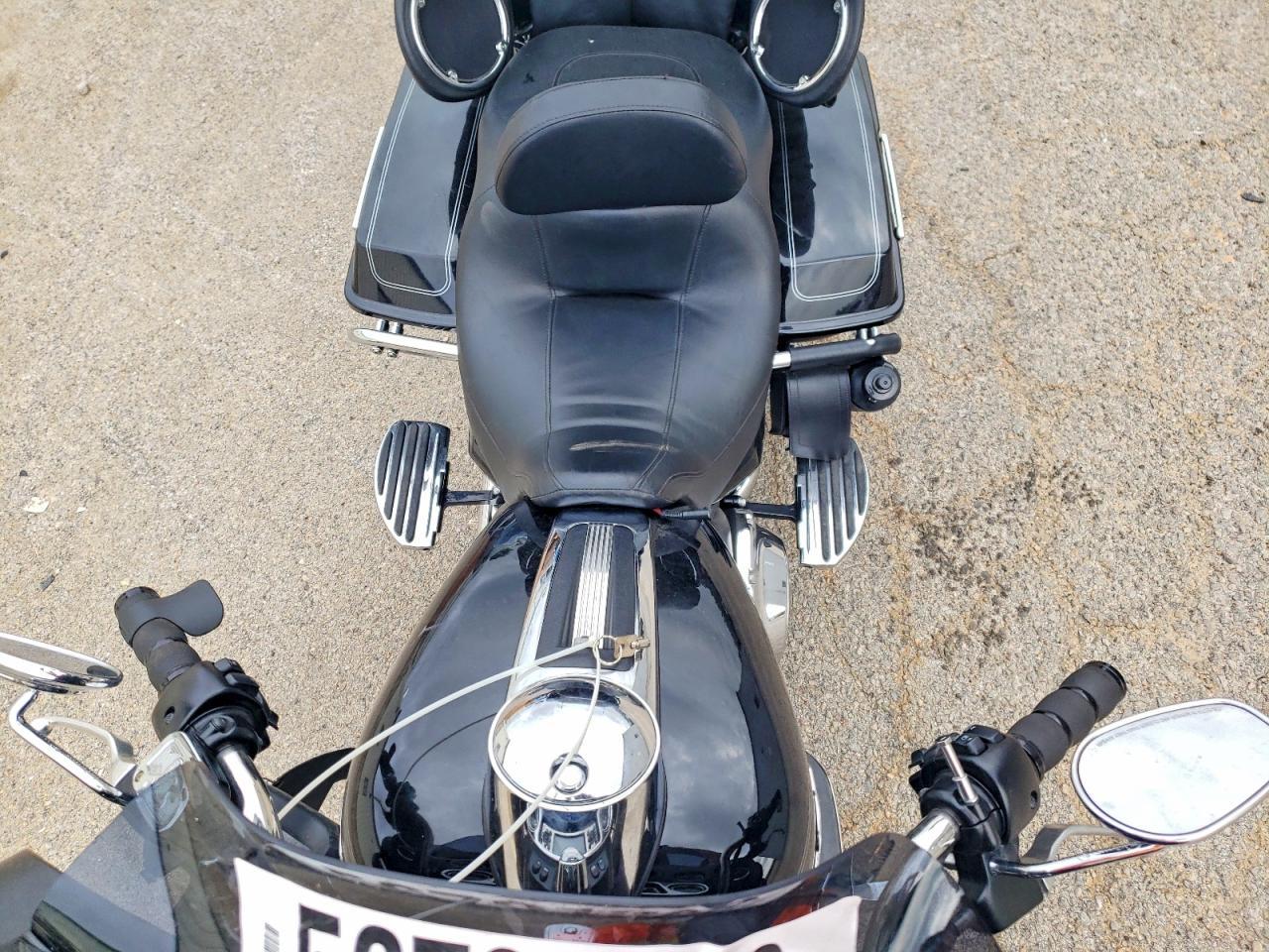 2010 HARLEY-DAVIDSON FLHTCU