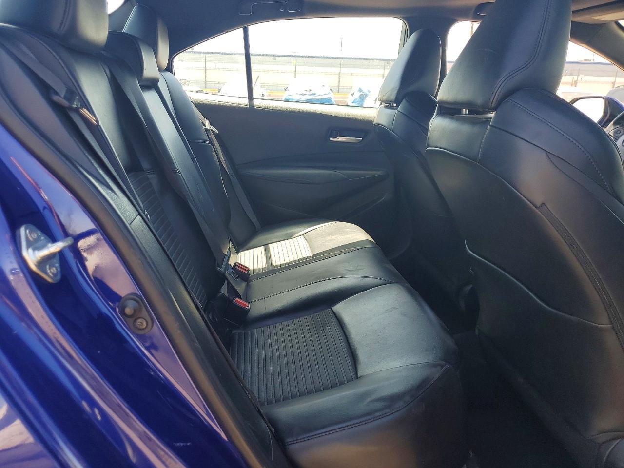2022 TOYOTA COROLLA