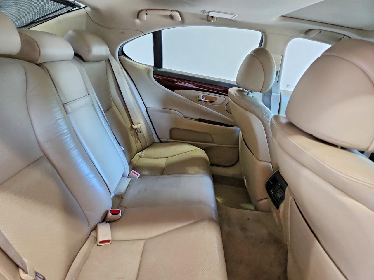 2011 LEXUS LS 460