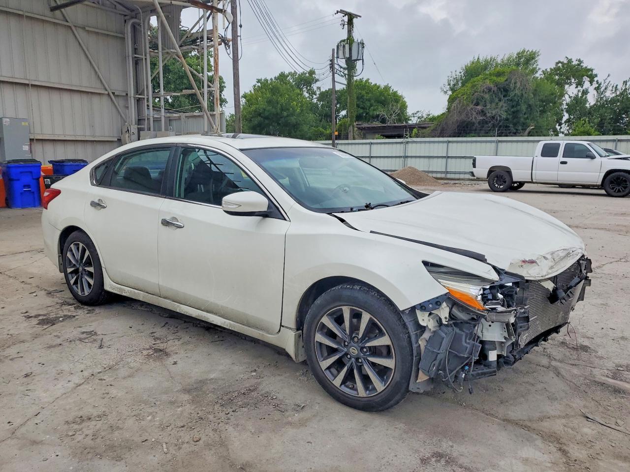 2016 NISSAN ALTIMA