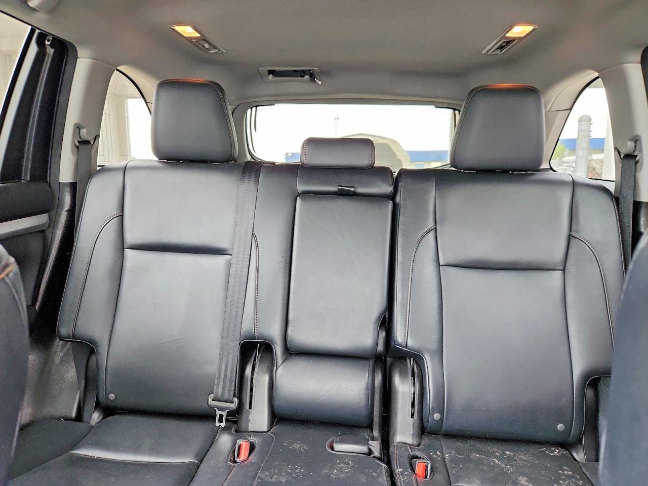 2016 TOYOTA HIGHLANDER