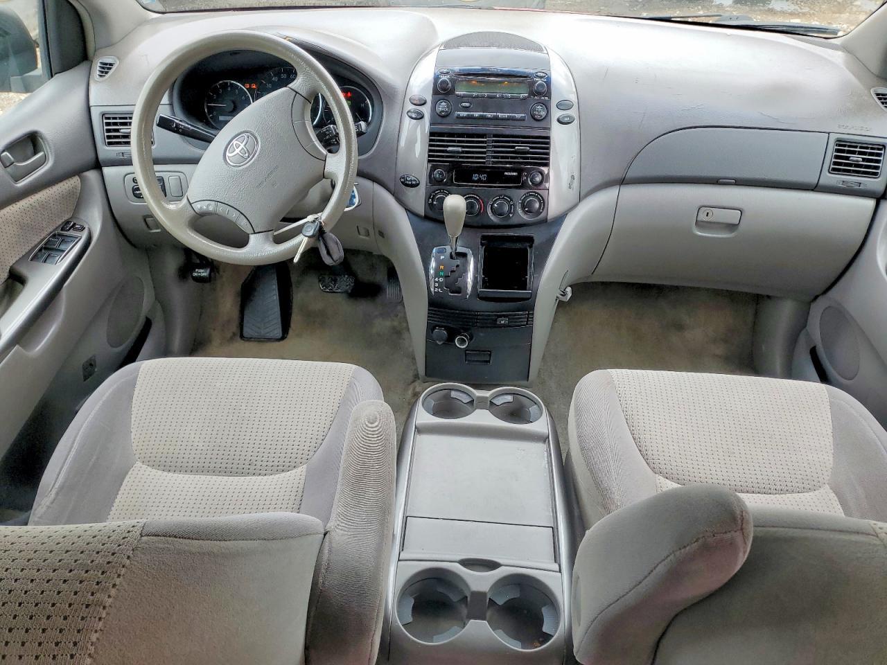 2007 TOYOTA SIENNA