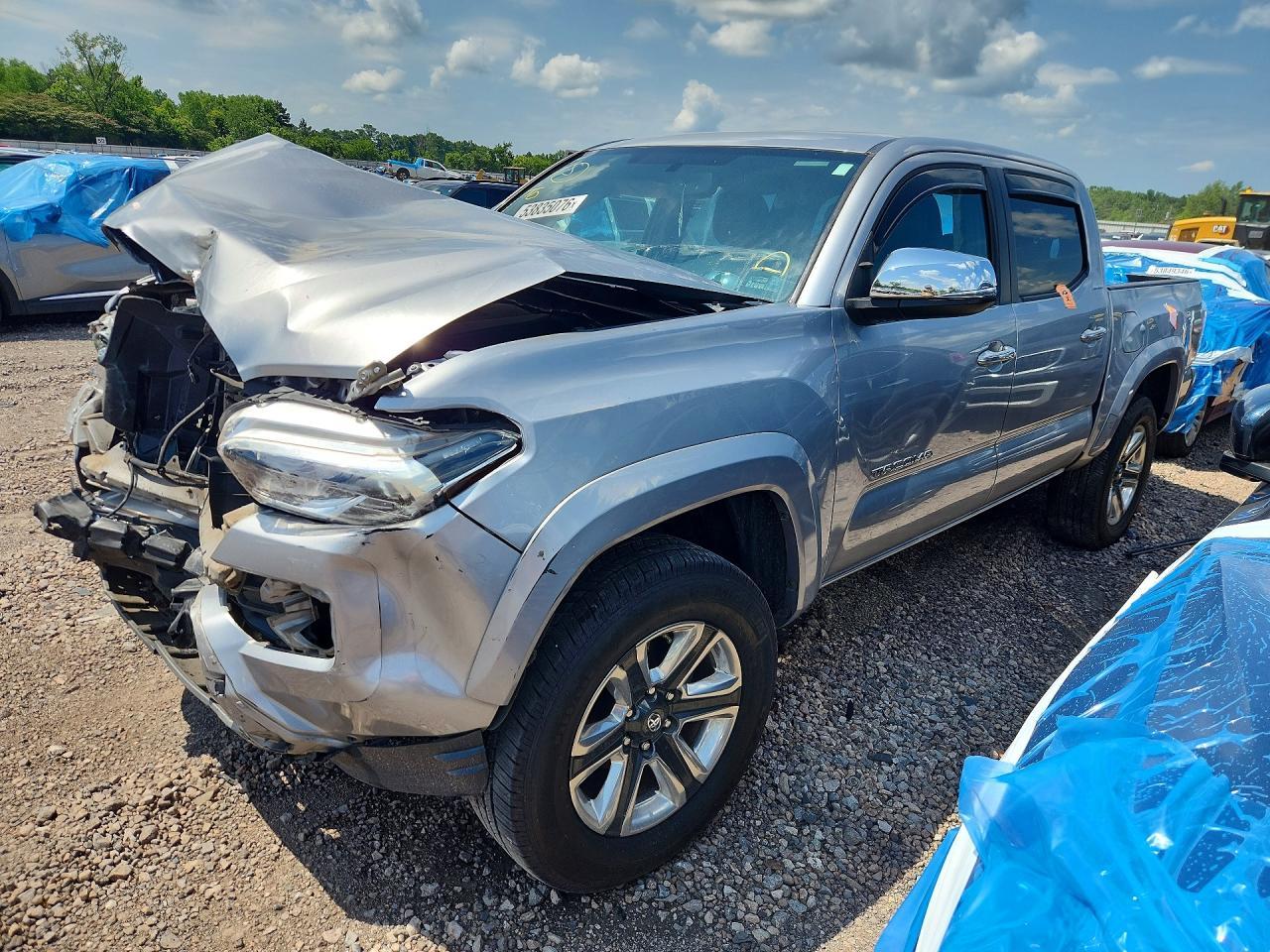 2017 TOYOTA TACOMA
