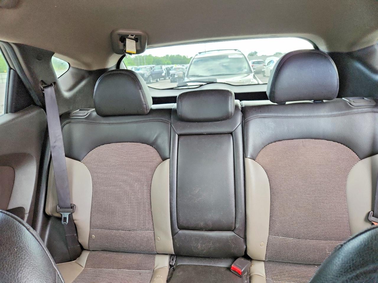 2011 HYUNDAI TUCSON