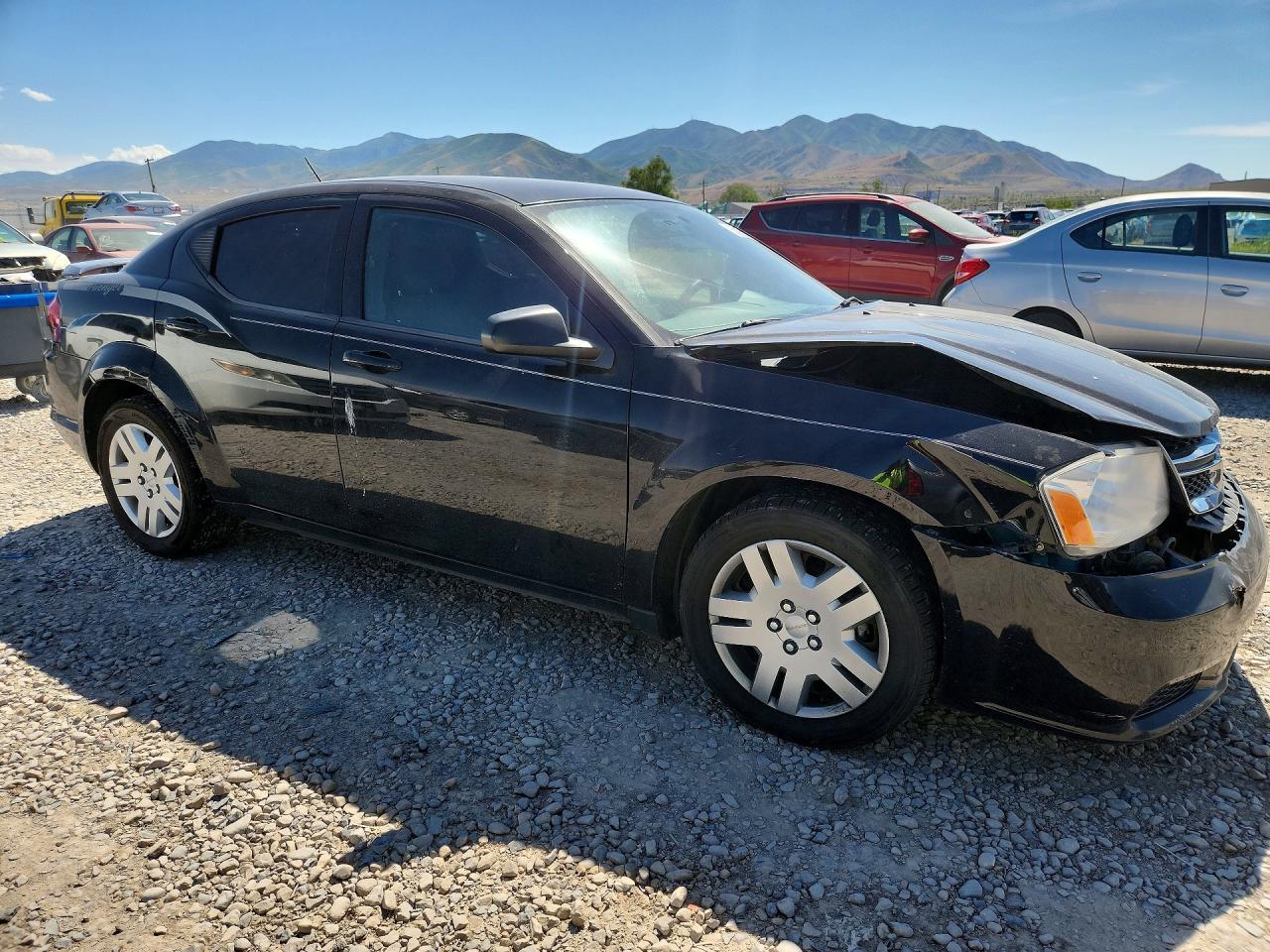 2013 DODGE Avenger