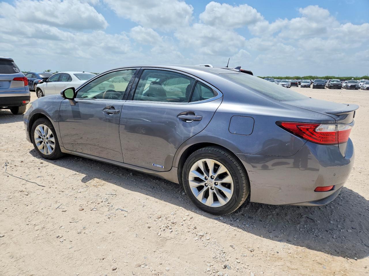 2013 LEXUS ES 300H
