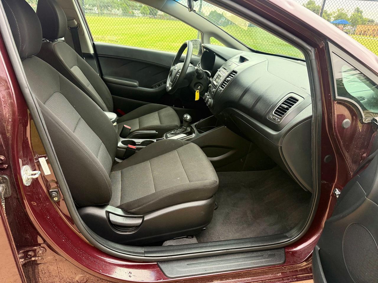 2017 KIA FORTE