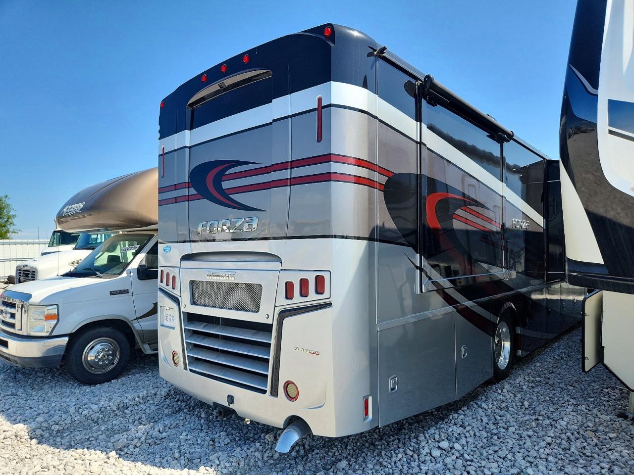 2019 WINNEBAGO Forza
