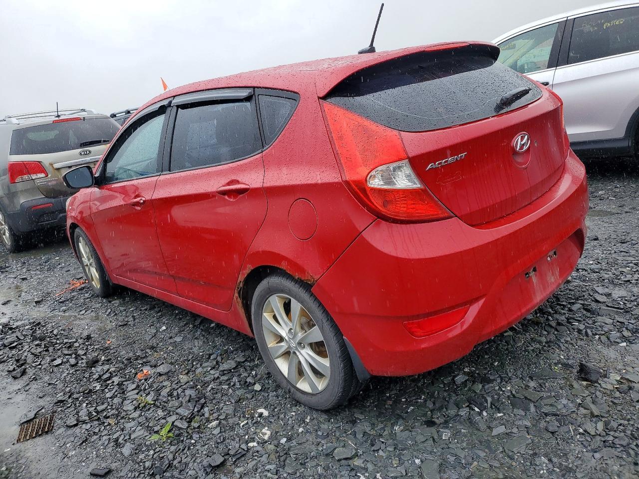 2012 HYUNDAI ACCENT