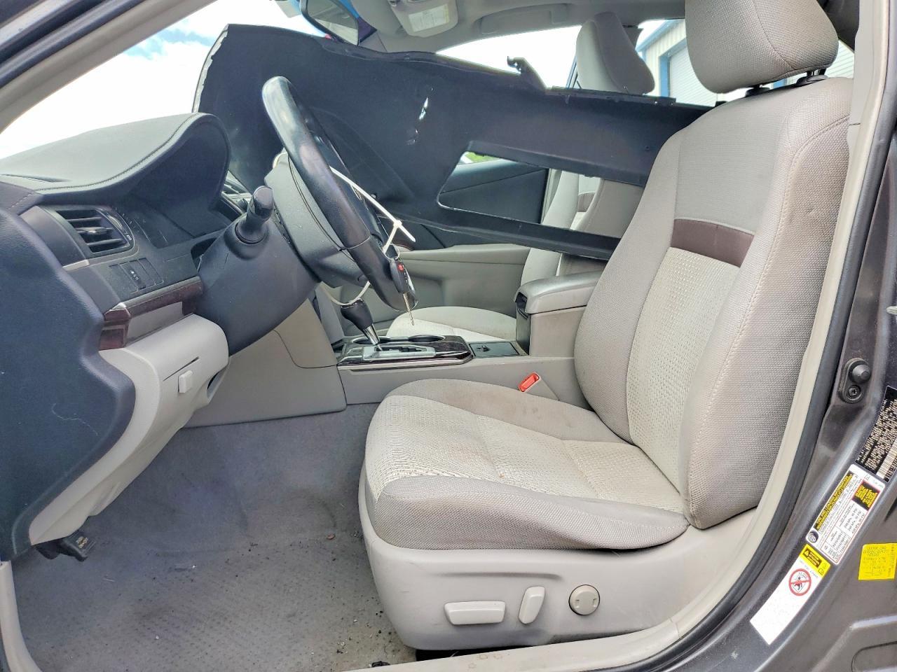 2014 TOYOTA CAMRY