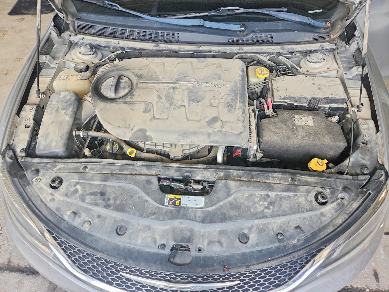 2015 CHRYSLER 200