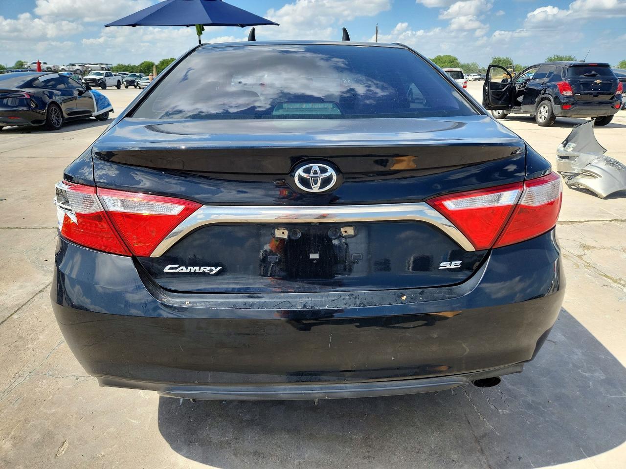 2015 TOYOTA CAMRY