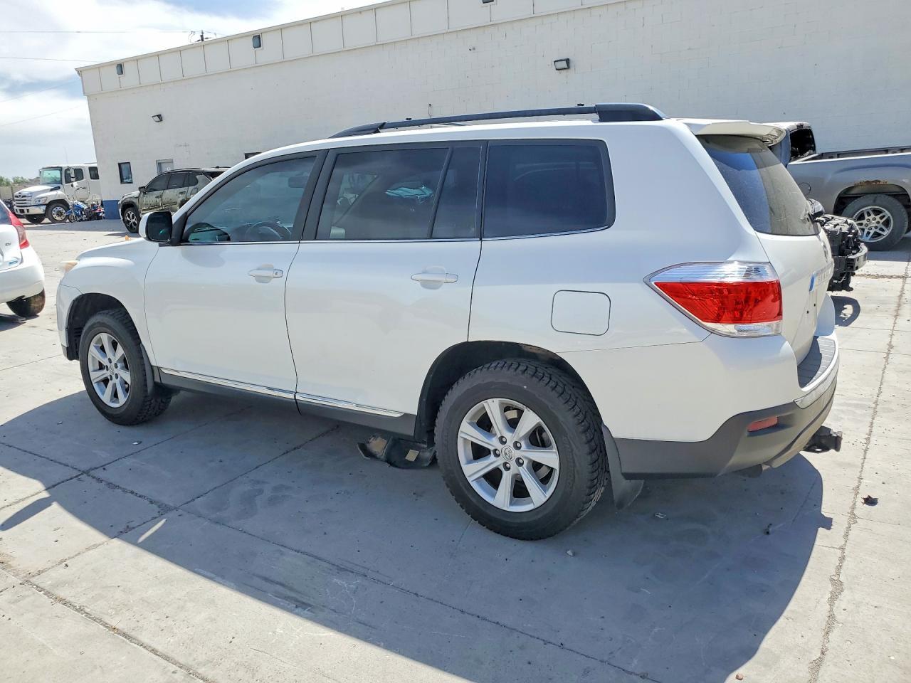 2013 TOYOTA HIGHLANDER