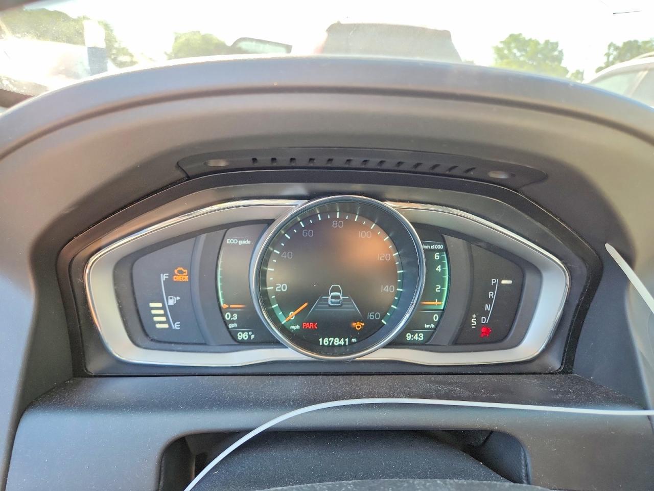 2015 VOLVO XC60
