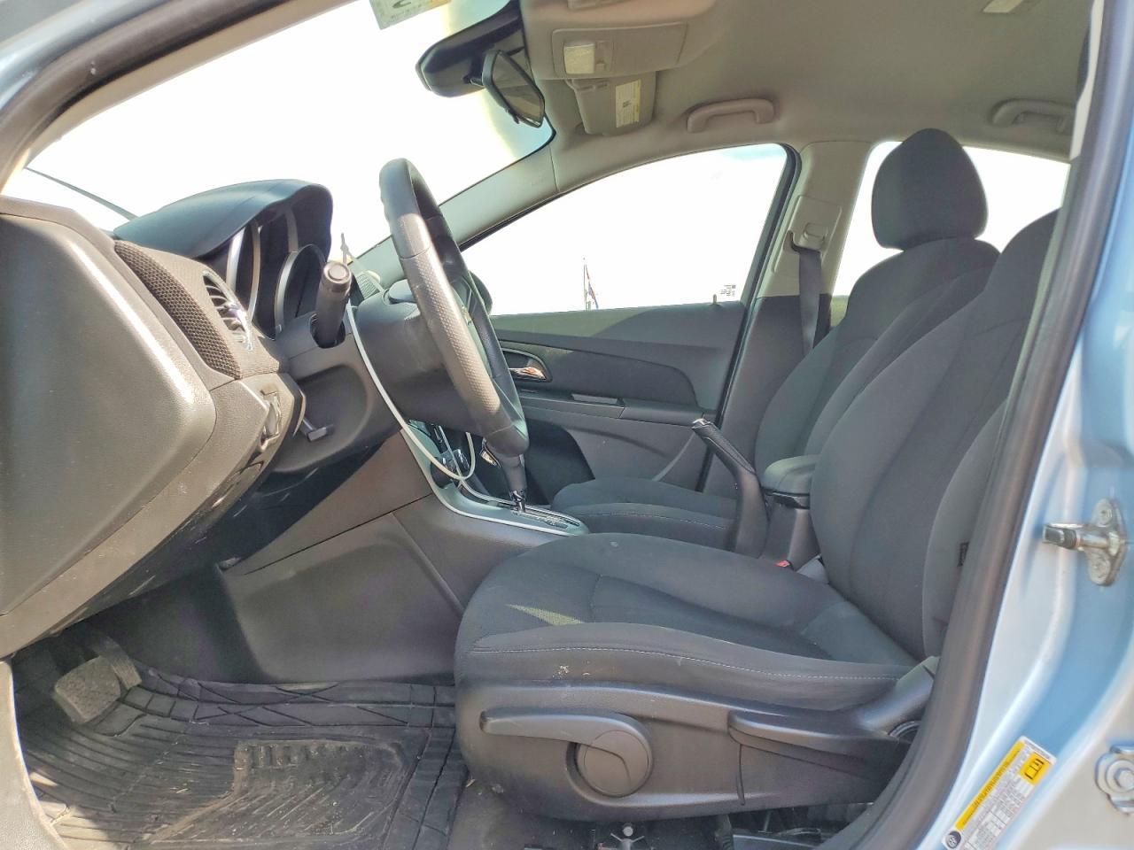 2011 CHEVROLET CRUZE