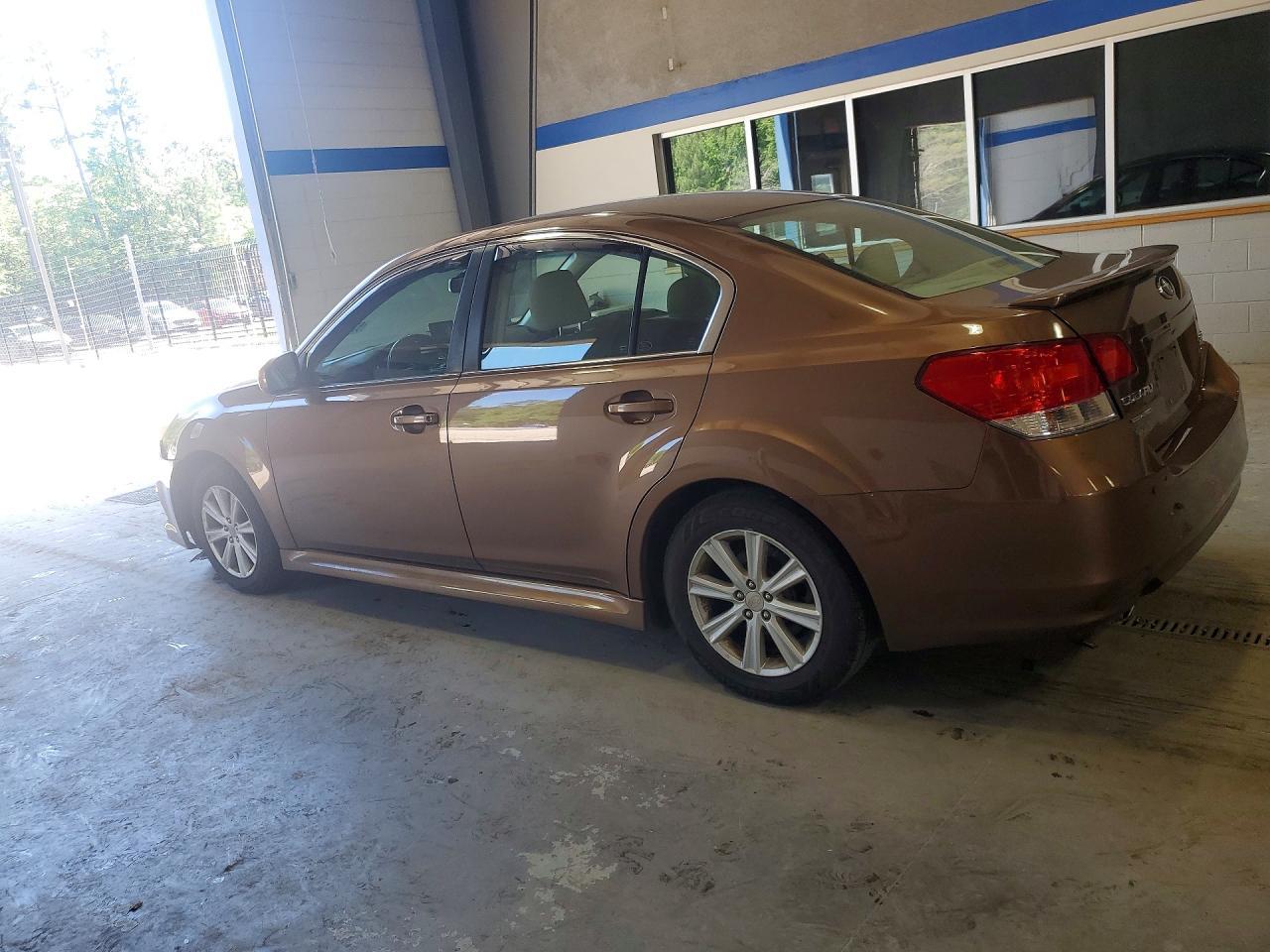 2011 SUBARU Legacy