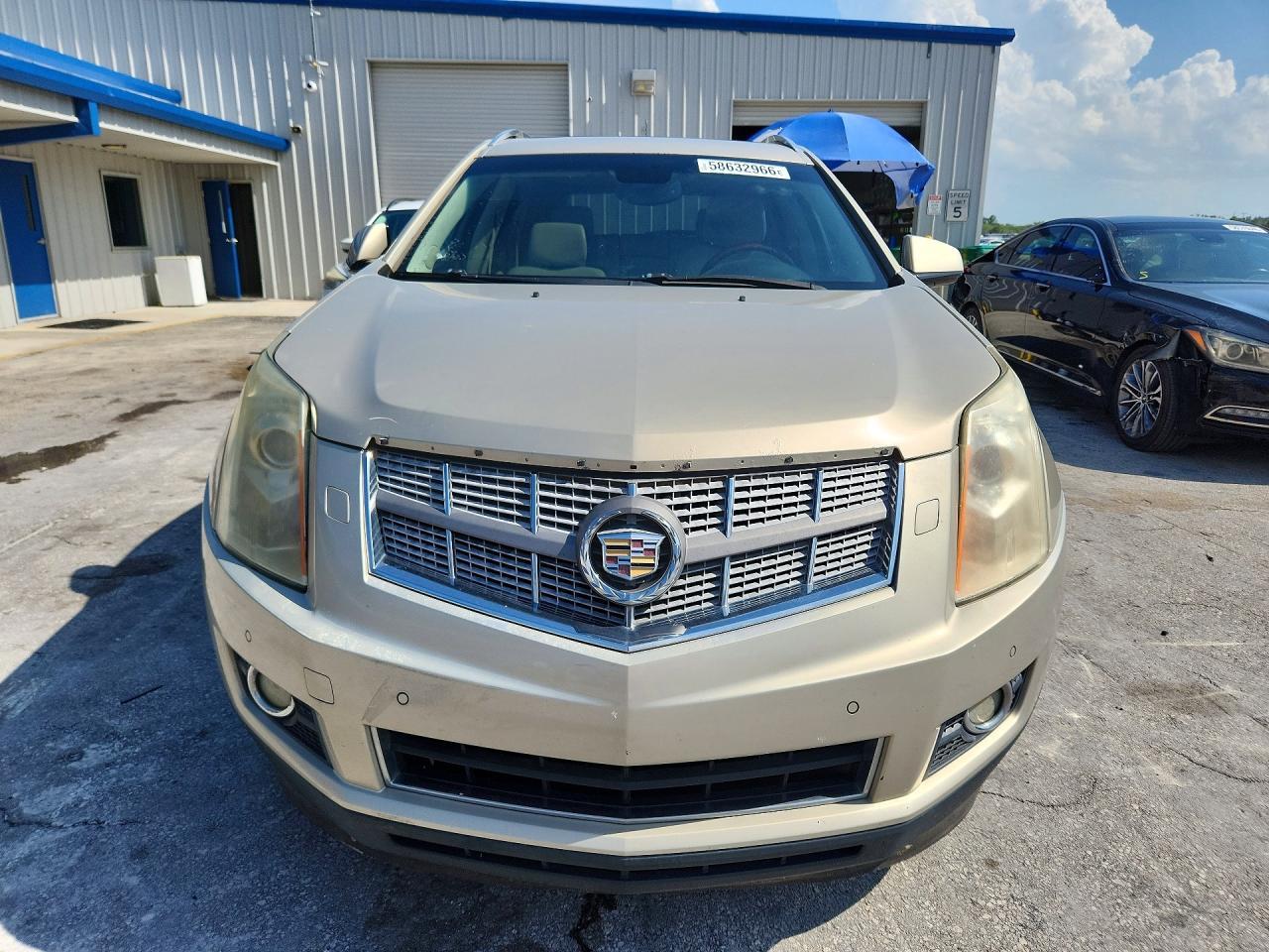 2010 CADILLAC SRX