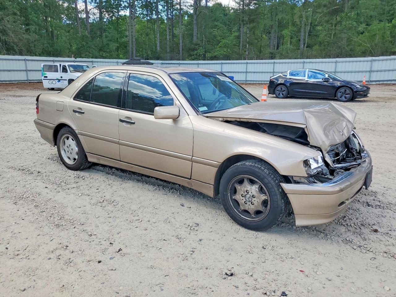 2000 MERCEDES-BENZ C-CLASS