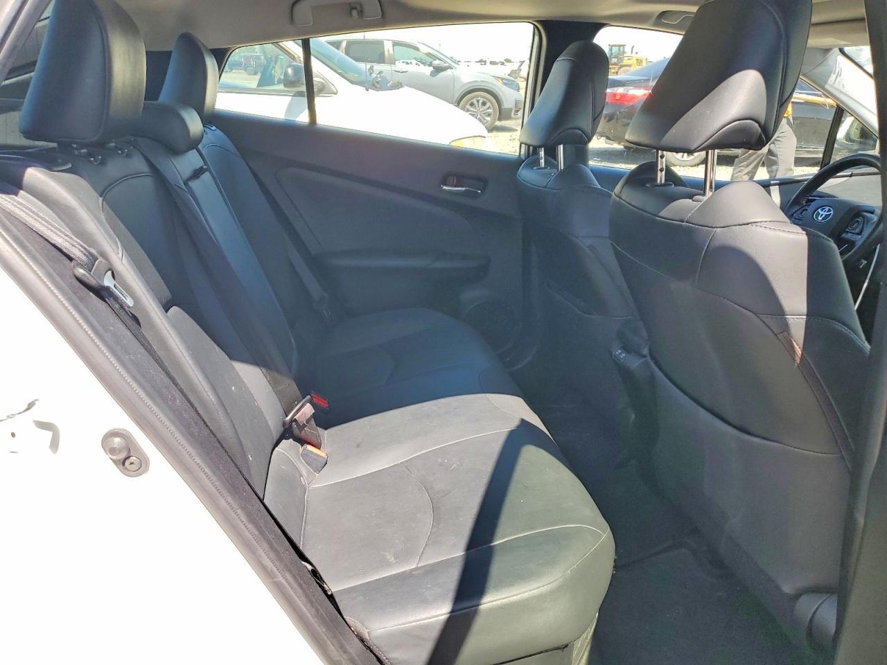 2019 TOYOTA PRIUS