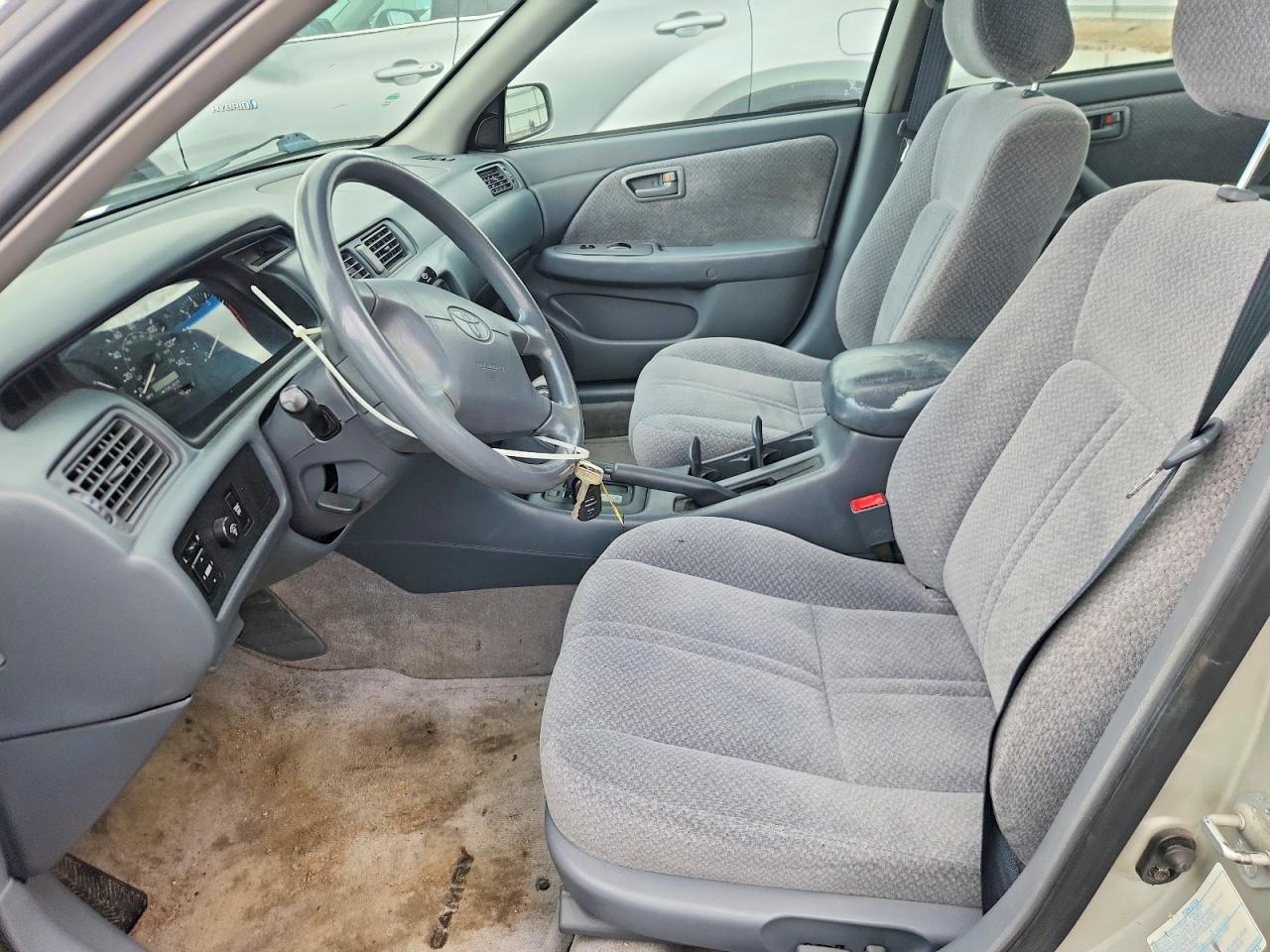2000 TOYOTA CAMRY