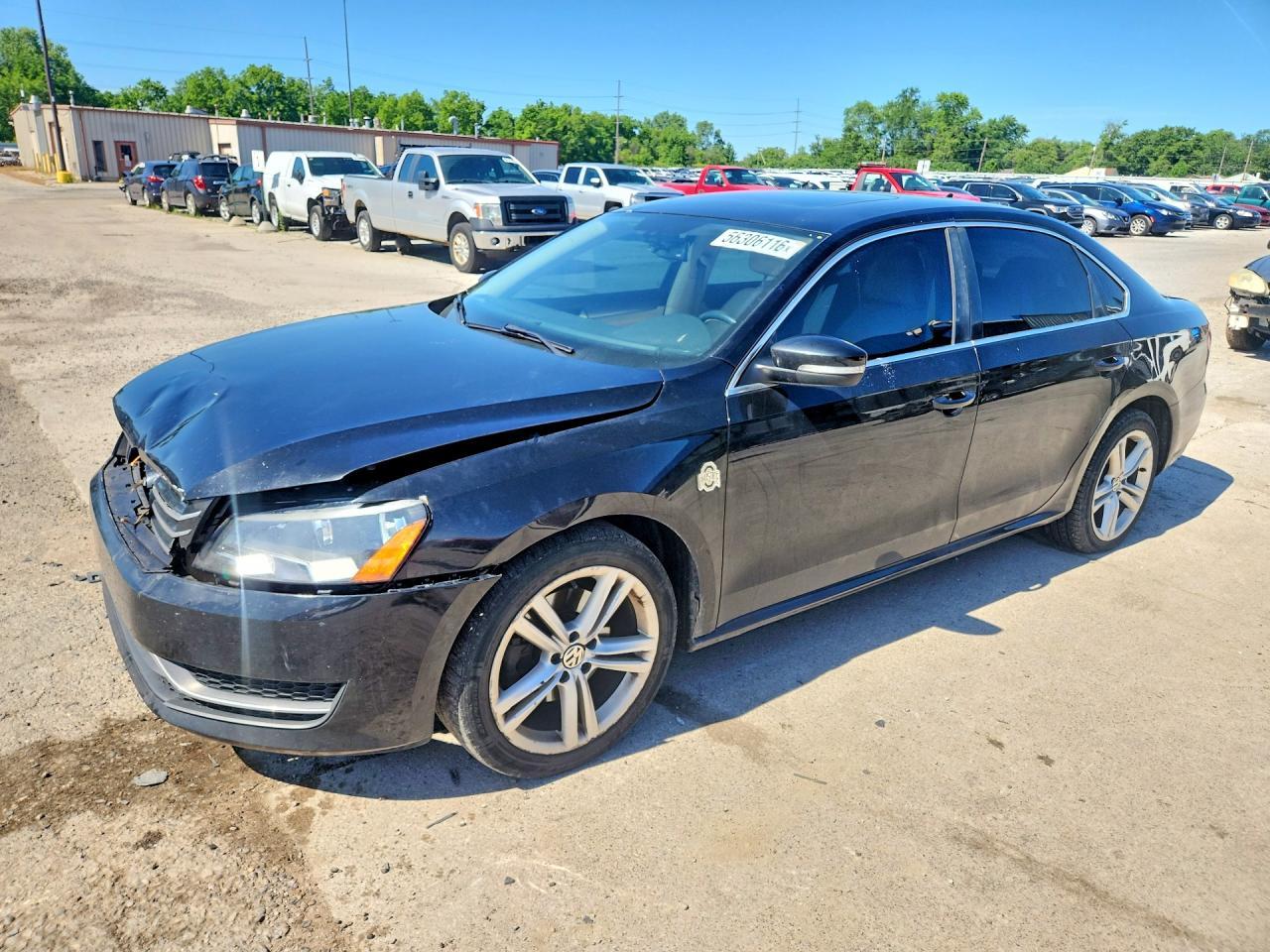 2014 VOLKSWAGEN Passat