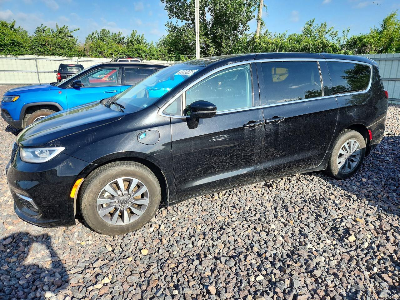 2024 CHRYSLER Pacifica