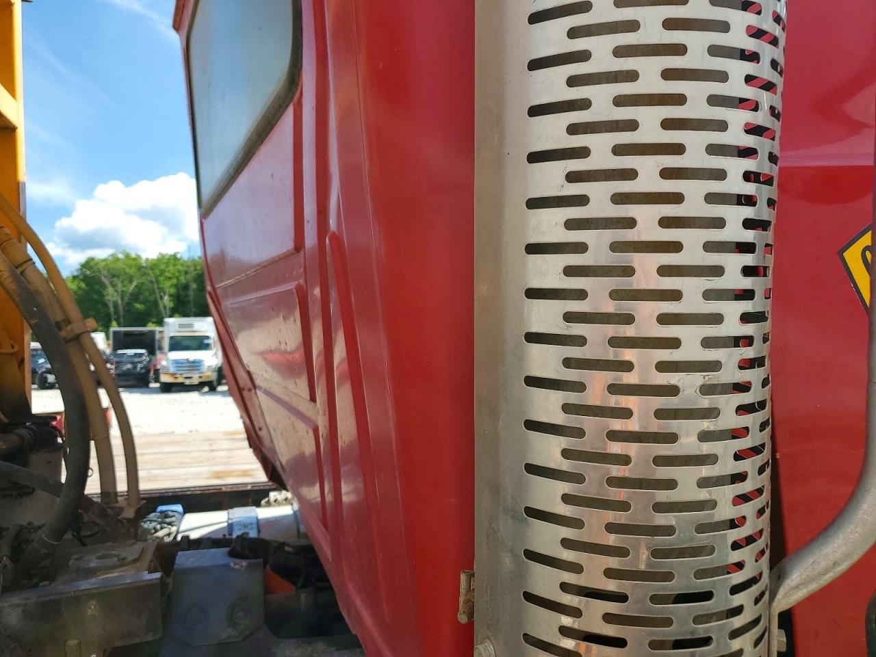 2014 MACK Gu800