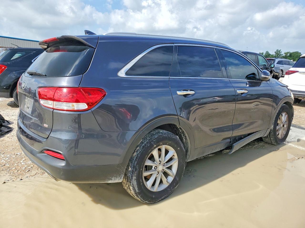 2018 KIA SORENTO