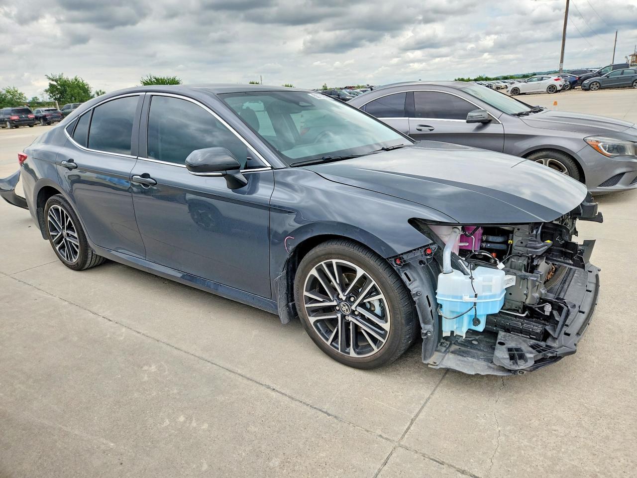 2025 TOYOTA CAMRY