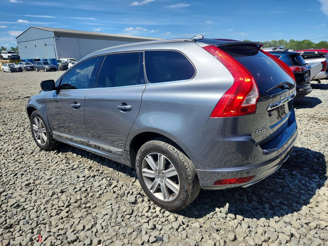 2017 VOLVO XC60