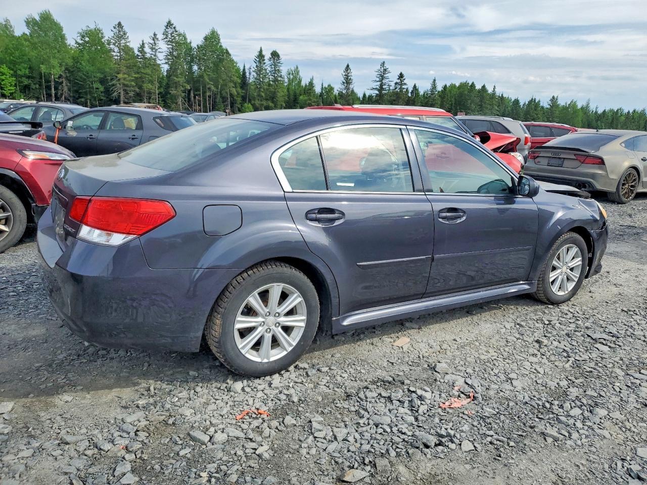 2011 SUBARU Legacy