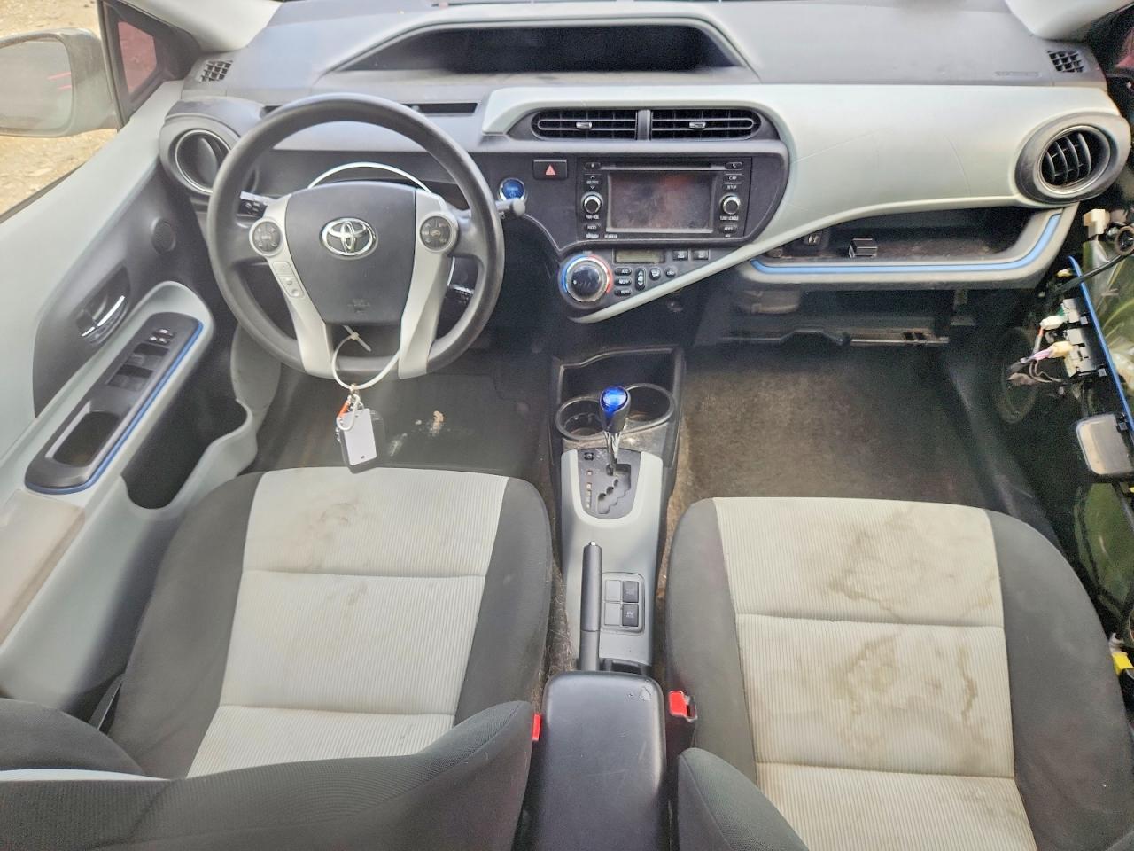 2012 TOYOTA Prius c