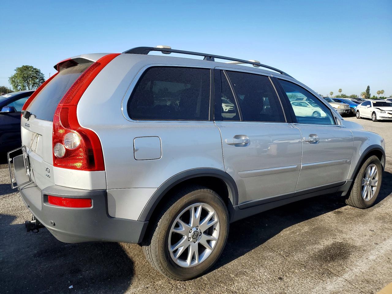 2005 VOLVO XC90