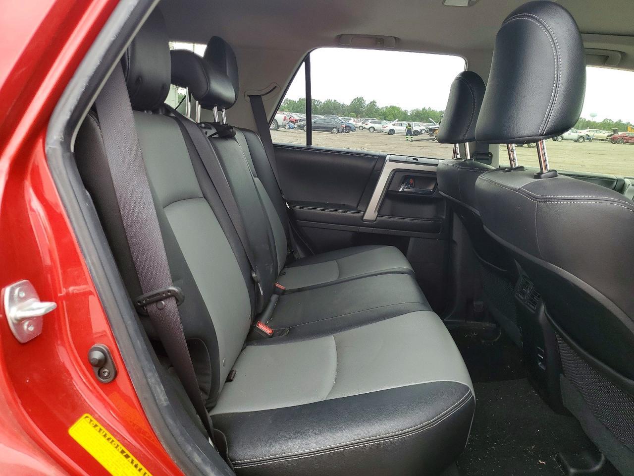 2016 TOYOTA 4Runner