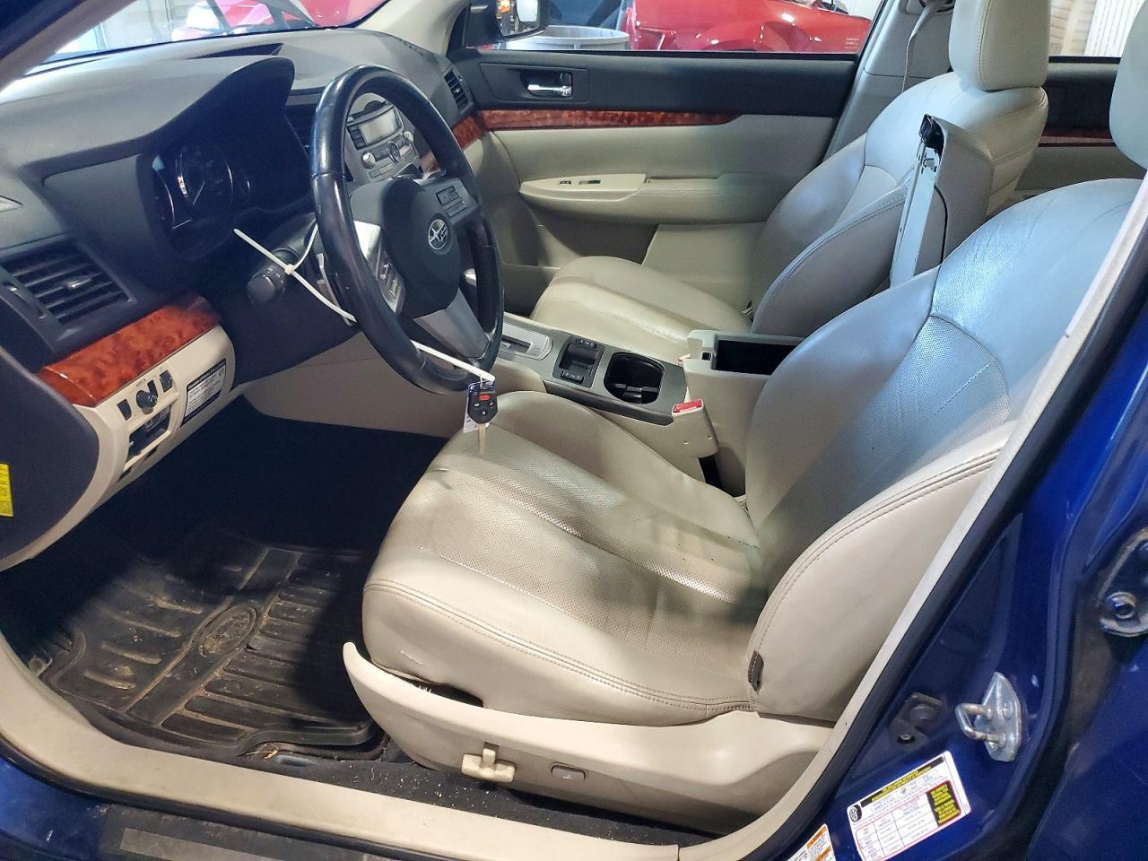 2010 SUBARU Legacy