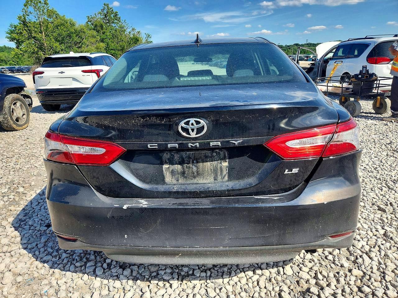 2019 TOYOTA CAMRY