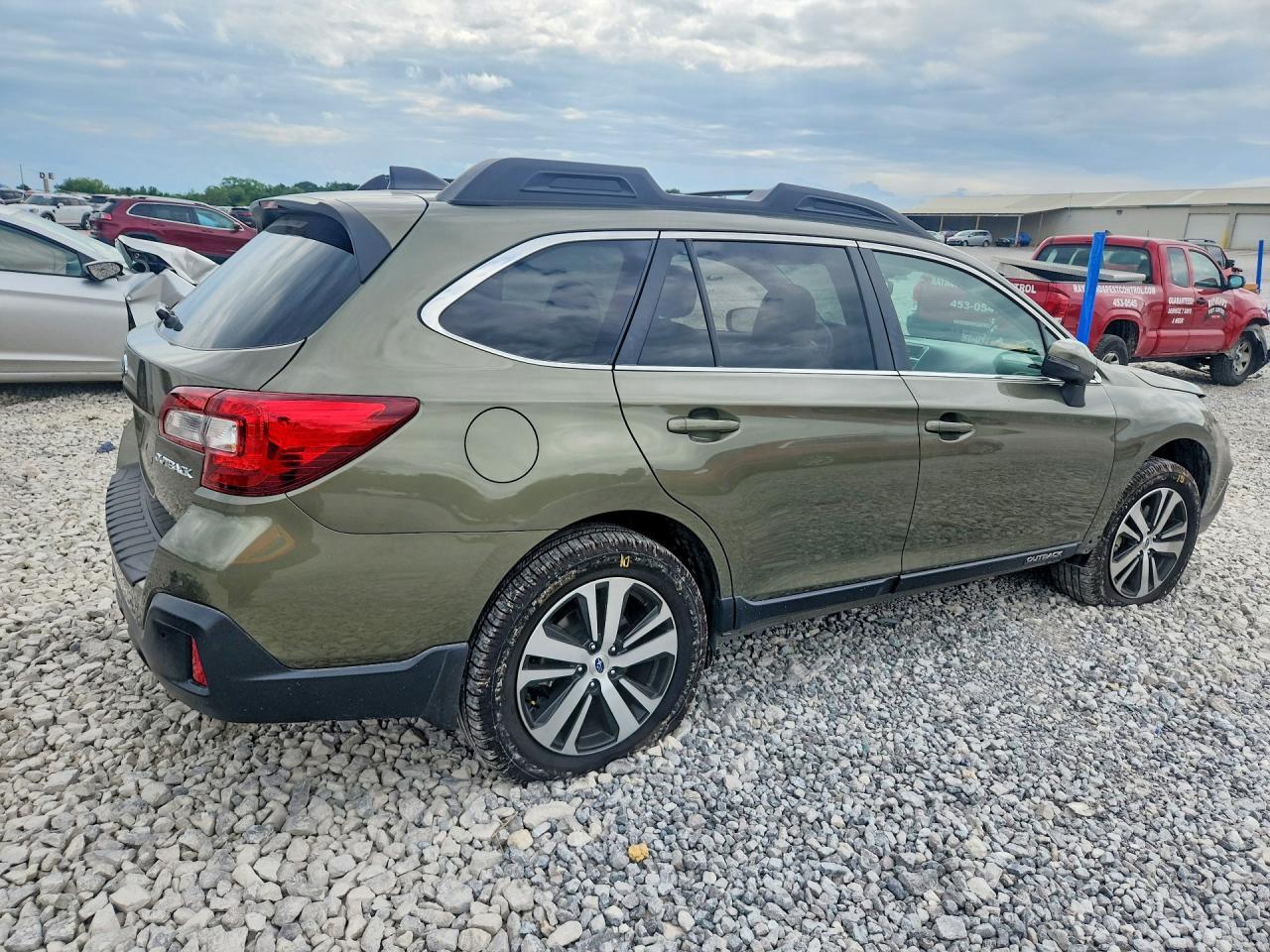 2019 SUBARU Outback