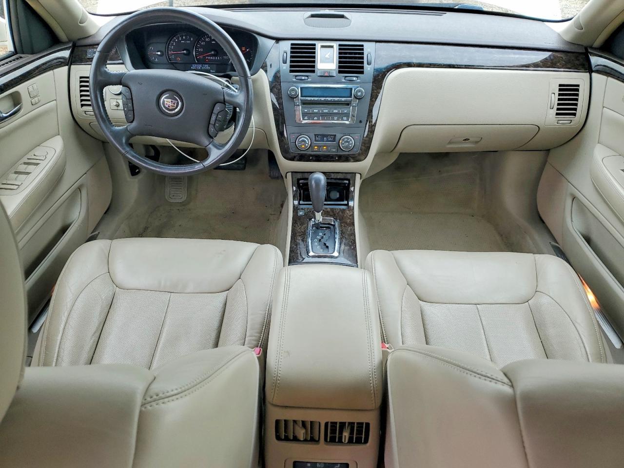 2010 CADILLAC DTS