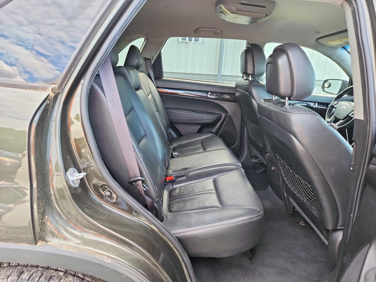 2011 KIA SORENTO