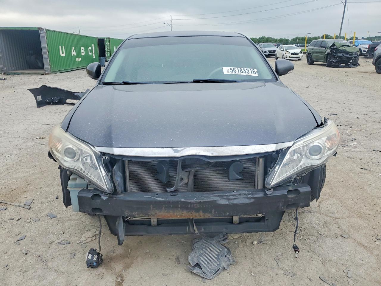 2011 TOYOTA Avalon