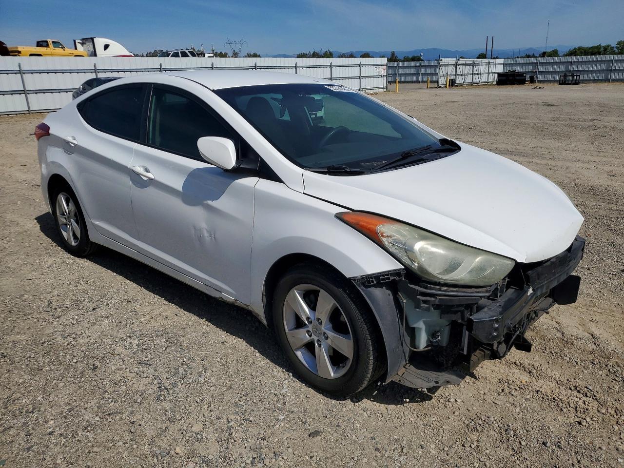 2011 HYUNDAI ELANTRA