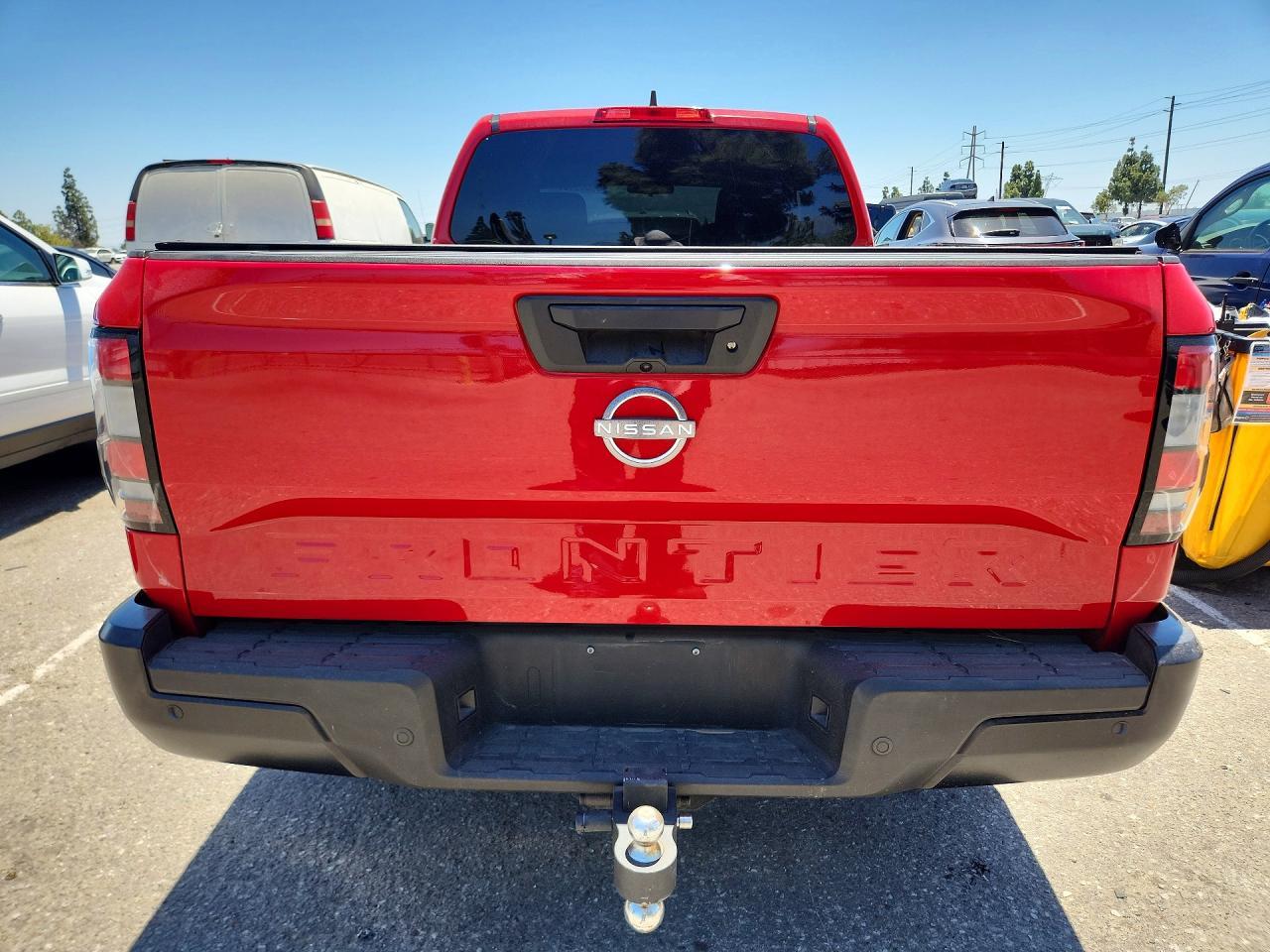 2022 NISSAN Frontier