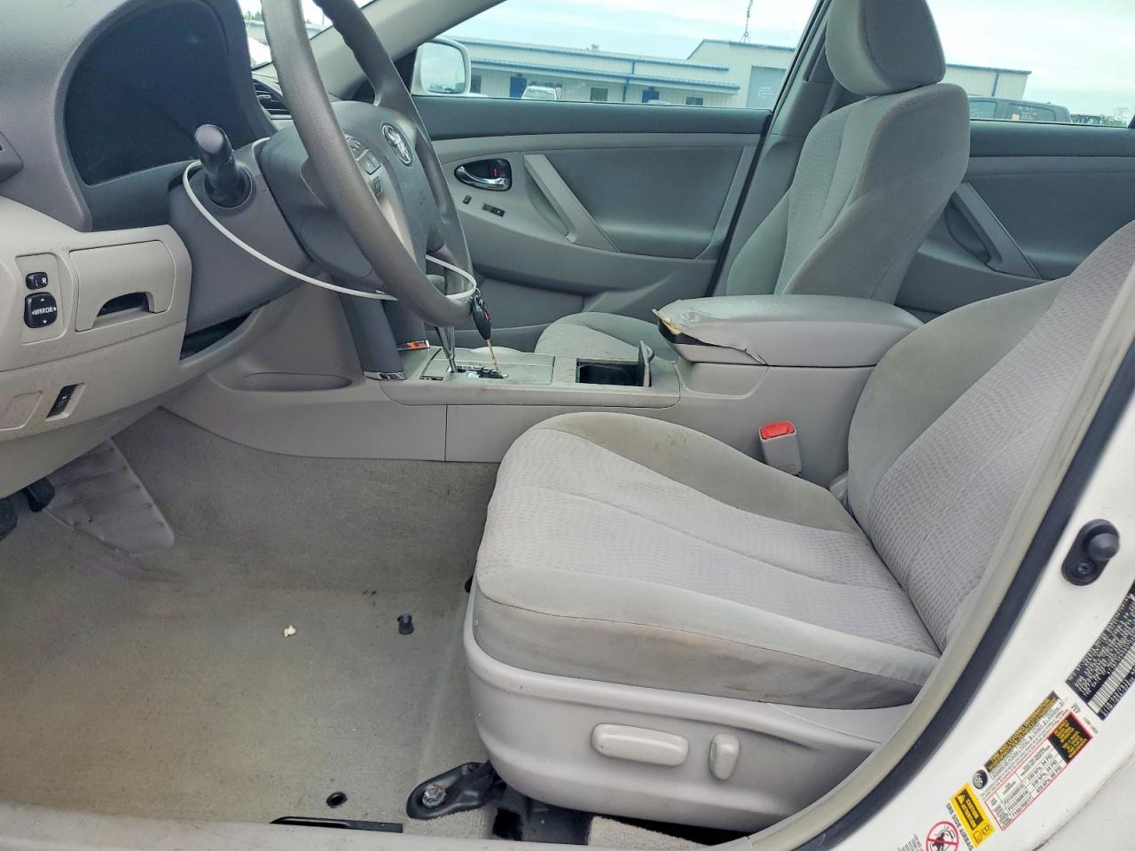 2011 TOYOTA CAMRY