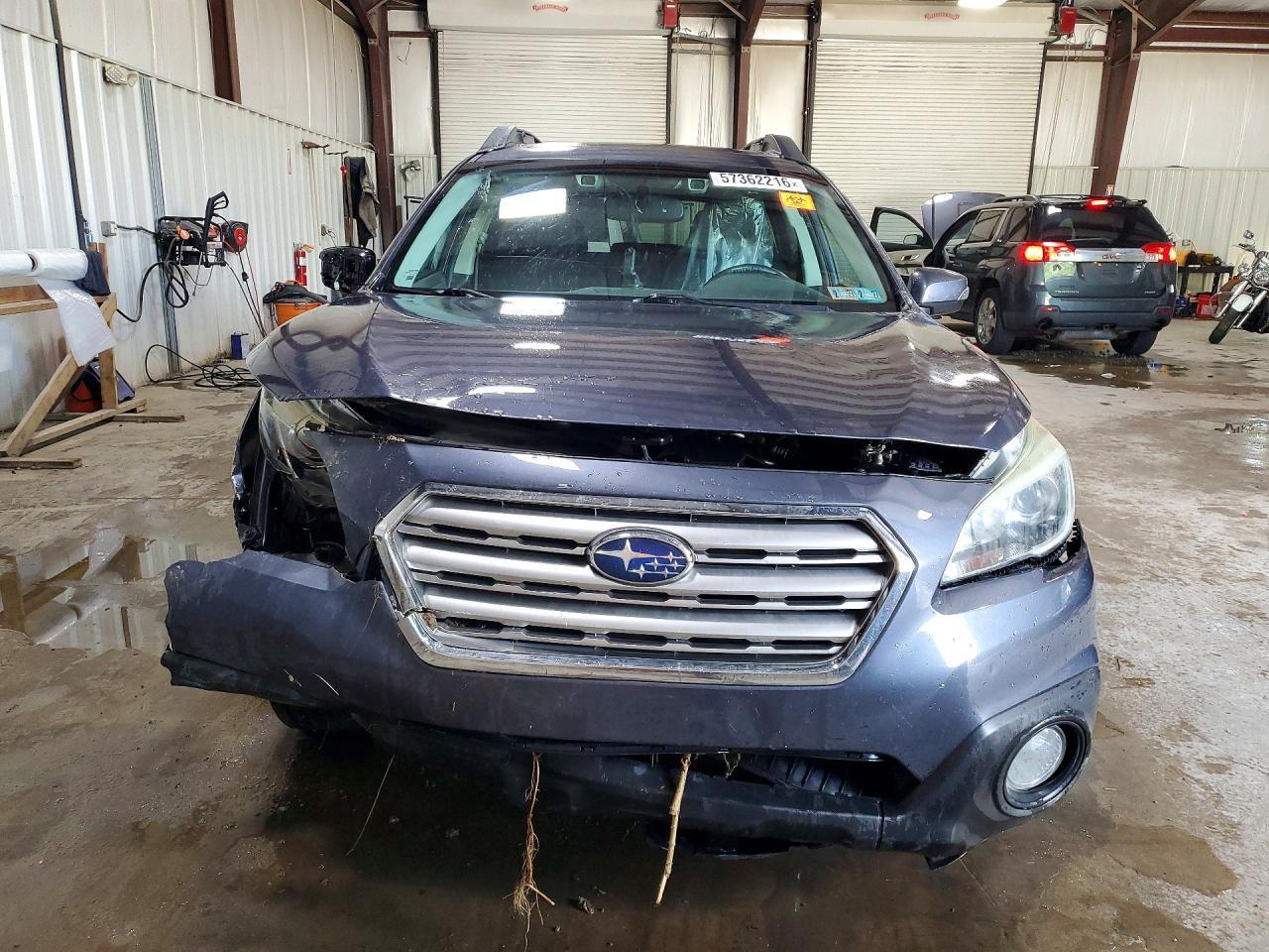 2015 SUBARU Outback
