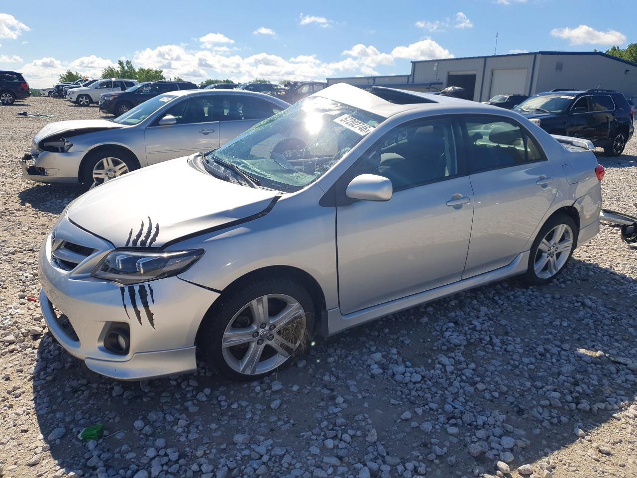 2013 TOYOTA COROLLA