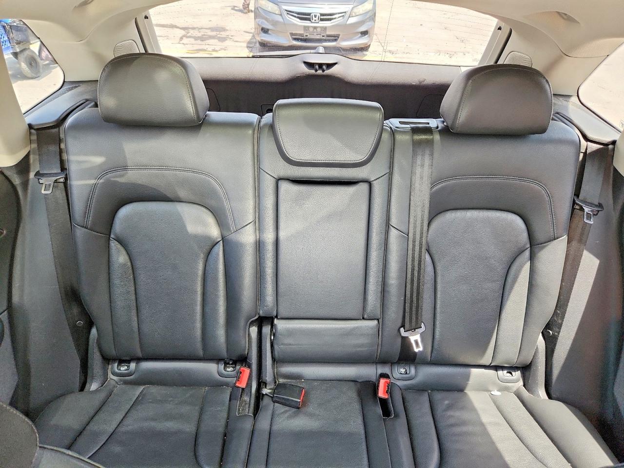 2012 AUDI Q5
